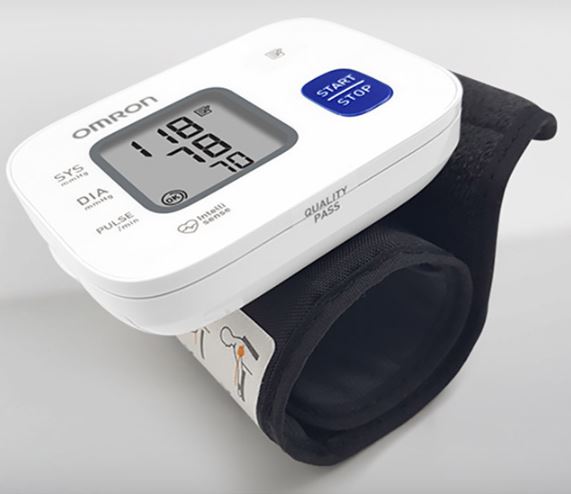 오므론 손목형 자동전자 혈압계 HEM-6161