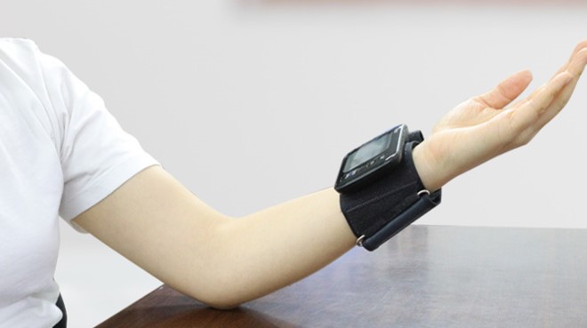 오므론 HEM-6232T 가정용 손목혈압계 자동전자혈압계 혈압측정기